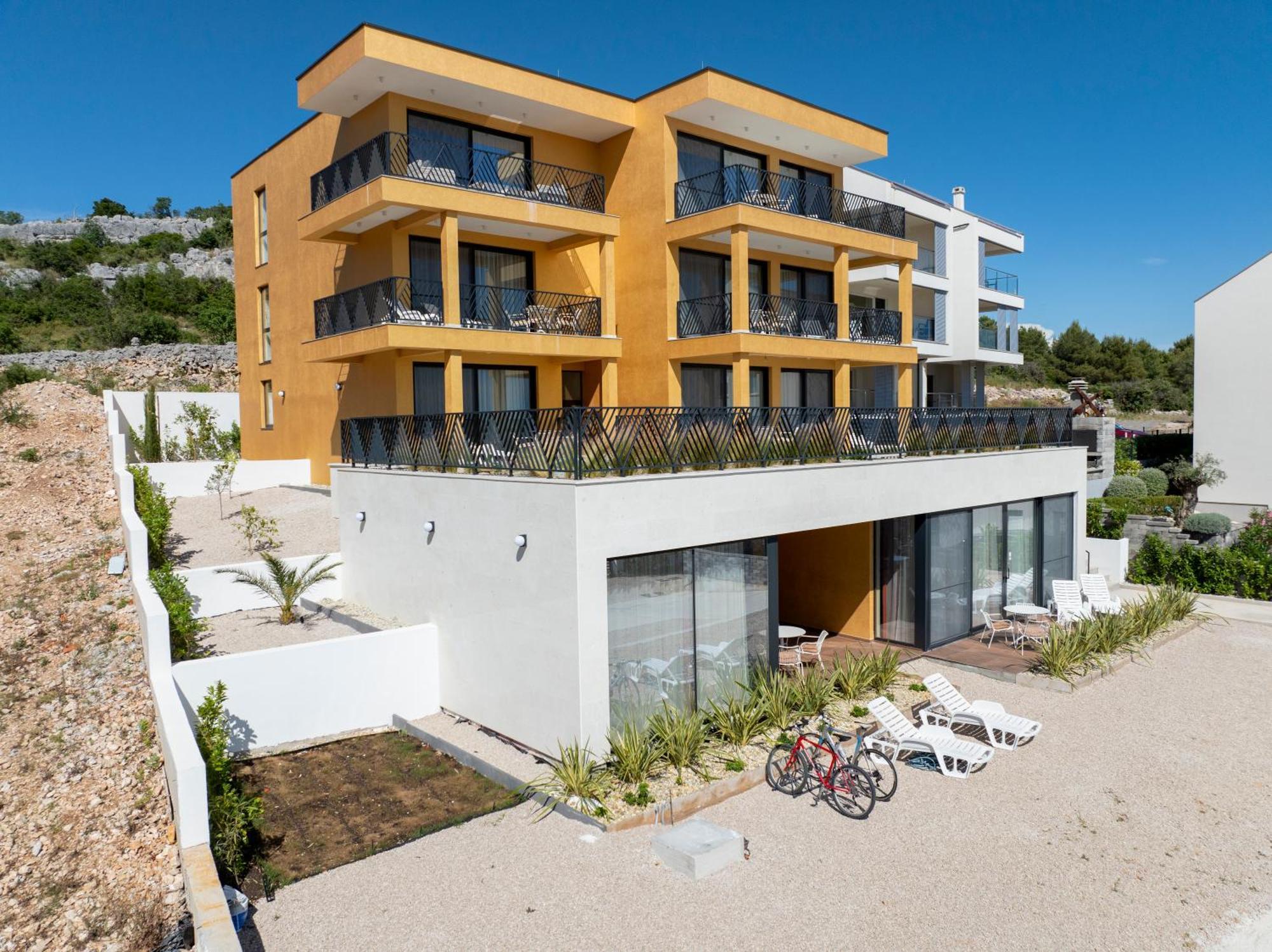 Mediterana Art Deco Resort (Adults Only) Шибеник Экстерьер фото